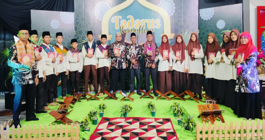 MTsN 5 Kota Padang Rekaman Tadarus untuk Siaran Ramadan di Padang TV