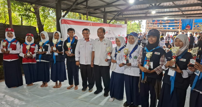 MTsN 5 Kota Padang Raih  Juara Satu Lomba Kepalang Merahan Wahana Jumtek PMI 2024