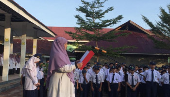 Amanat Pembina Upacara: Dua Tanggung Jawab Sebagai Pelajar dan Cara Memikulnya