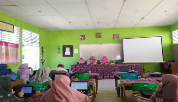 Workshop Sehari, Giatkan Semangat Guru MTsN 5 Kota Padang Sambut Kurikulum Merdeka Belajar (IKM)