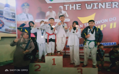 Siswa MTsN 5 Kota Padang Ukir Prestasi Pada Kejuaraan Taekwondo Bupati CUP II Kabupaten Pesisir Selatan 2022